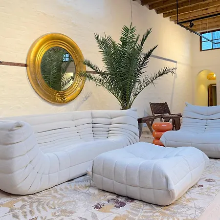 James 74 - Exceptional Retro Design Loft In The Heart Of Knokke *